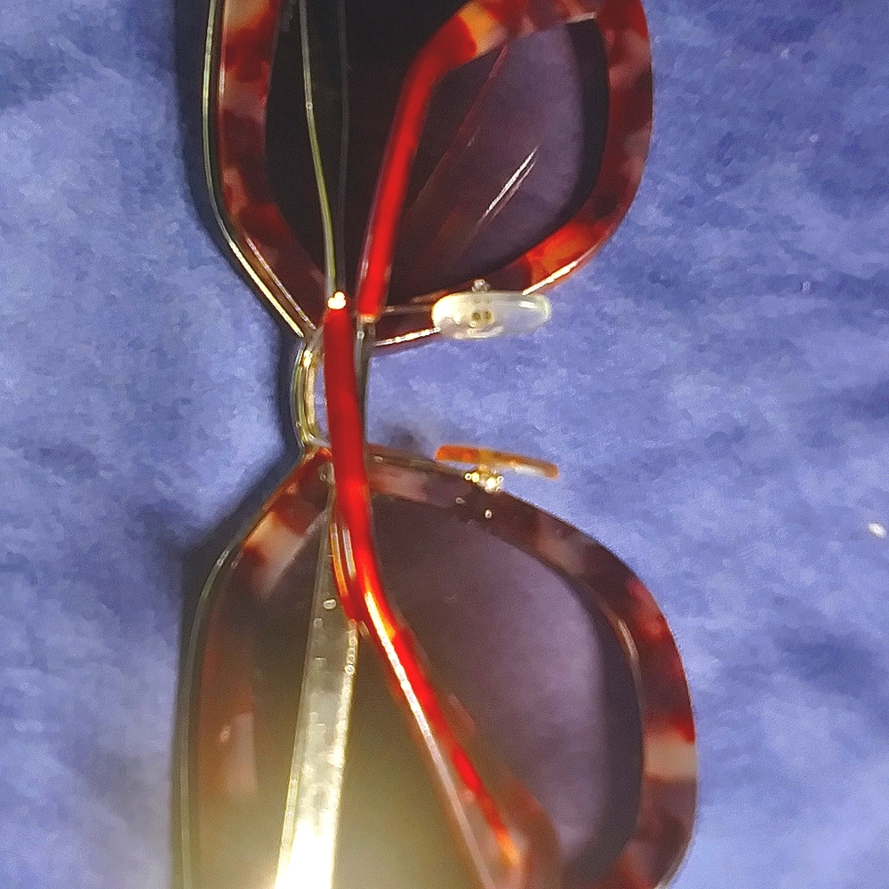 PRADA sunglasses - Picture 5 of 15
